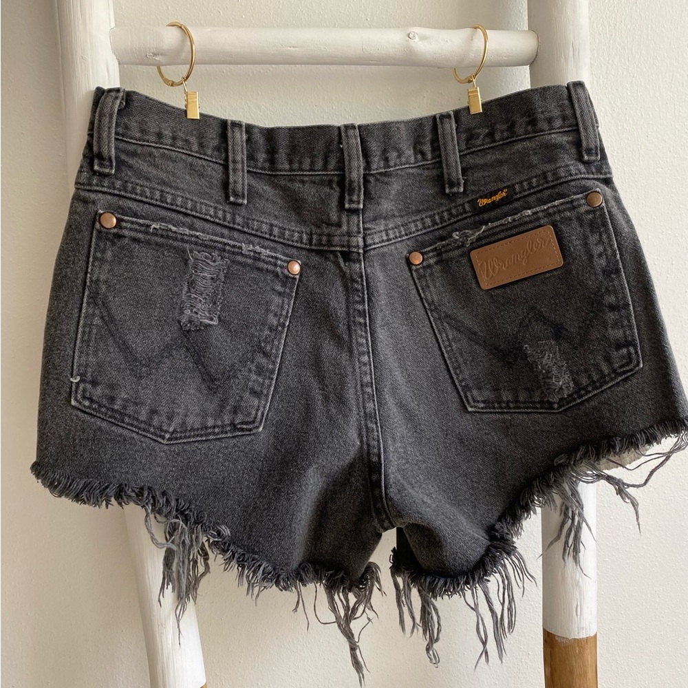 Vintage wrangler cut off jean shorts   washed black